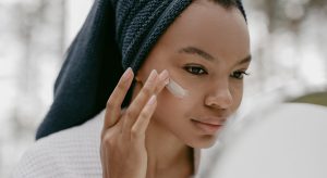 Cyclical Skincare: So stimmst du deine Hautpflege auf den Zyklus ab